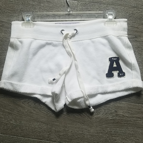 Abercrombie & Fitch Pants - Abercrombie white knit shorts